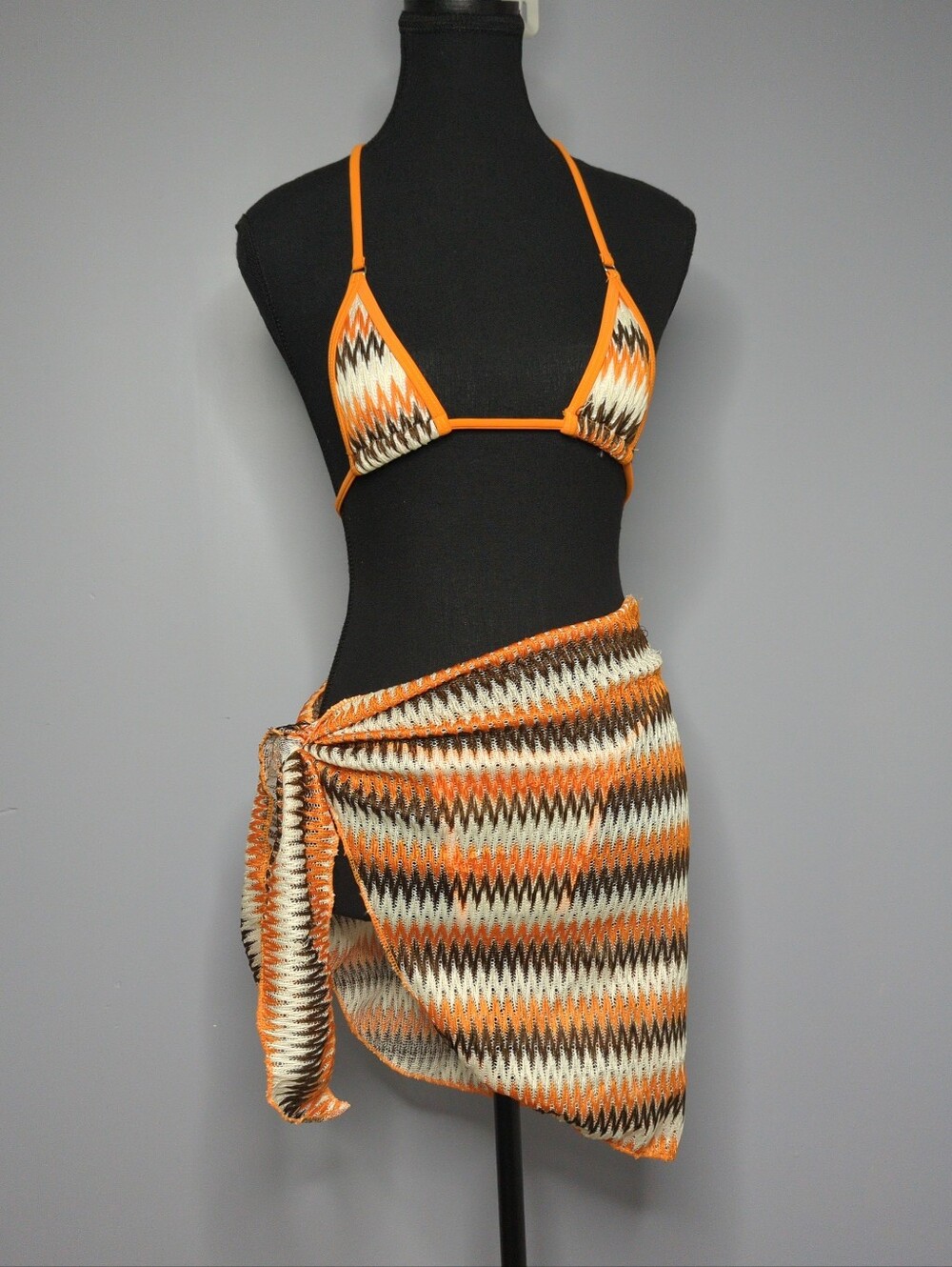 Boho Chevron Knit 3-Piece Bikini Set with Matching Sarong Wrap - Size M